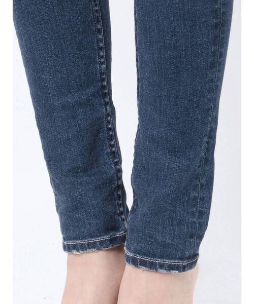 GYDA(ジェイダ)の「SIDE RIPPED スキニーデニムパンツ(デニムパンツ・レディース・ライトブルー/ブルー・SMALL/MEDIUM/X-LARGE/X-SMALL/LARGE)」の18枚目の写真