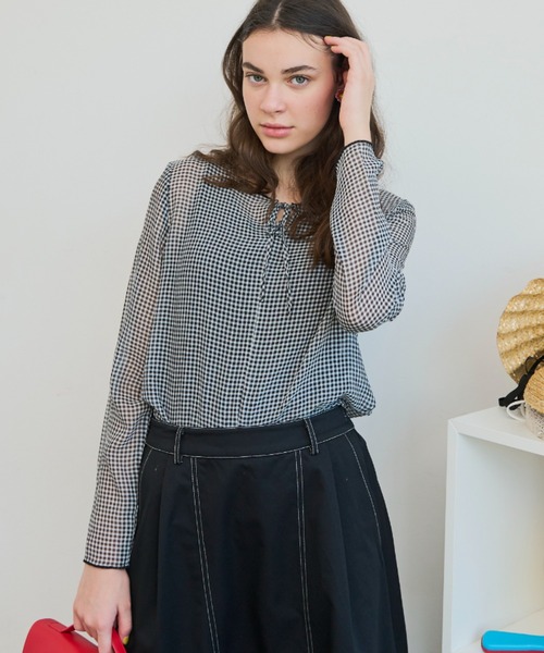 MERLOT（メルロー）の「2WAYギンガムシアーブラウス（シャツ/ブラウス・レディース・ホワイト/イエロー・FREE）」の17枚目の写真