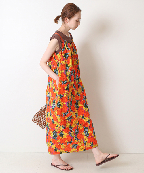 SLOBE IENA(スローブイエナ)の「Parrotプリントワンピース(ワンピース・レディース・オレンジ・FREE)」の8枚目の写真