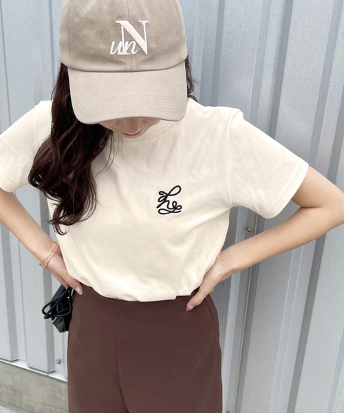 one after another NICE CLAUP(ワンアフターアナザーナイスクラップ)の「ロゴ刺繍Tee(Tシャツ/カットソー・レディース・ブラウン/アイボリー/ミント/オフホワイト・FREE)」の3枚目の写真