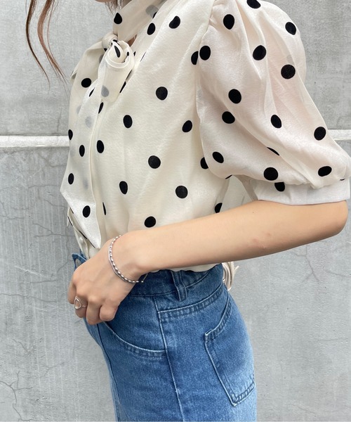SpRay(スプレイ)の「ドットボウタイブラウス(シャツ/ブラウス・レディース・オフホワイト・FREE)」の7枚目の写真