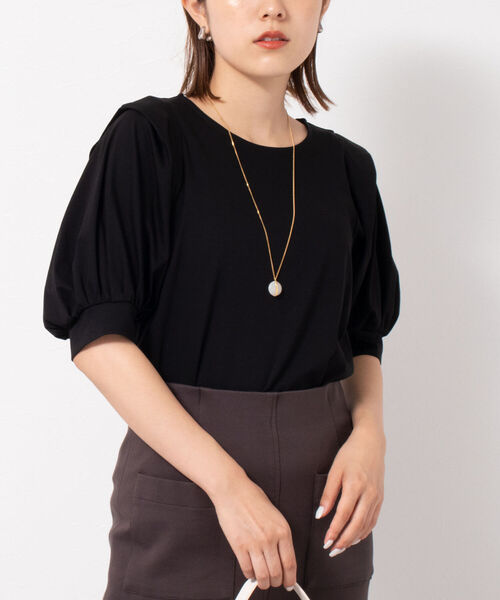 NOLLEY’S（ノーリーズ）の「肩タック5分袖プルオーバーカットソー（Tシャツ/カットソー・レディース・ブラック/グレー/ボルドー・38）」の4枚目の写真