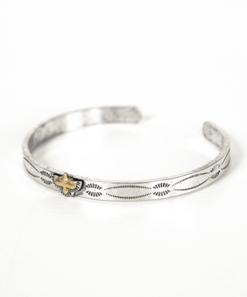 jiggys shop(ジギーズショップ)の「ブラス製 ネイティブナバホプレートバングルブレスレット(バングル/リストバンド・メンズ・その他・FREE)」の2枚目の写真