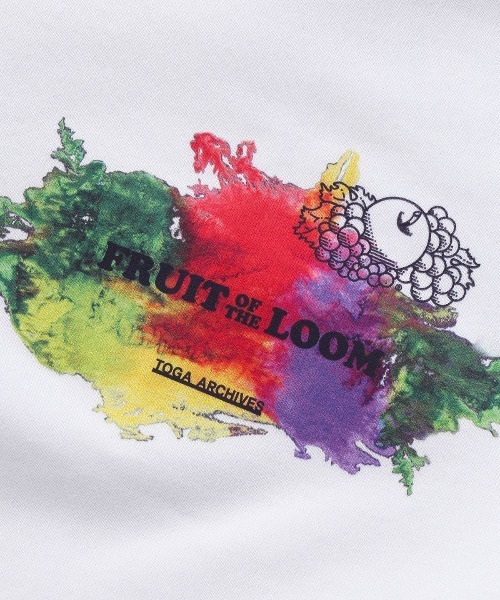 TOGA VIRILIS（トーガ ビリリース）の「Print sweat TOGA x FRUIT OF THE LOOM（スウェット・メンズ・ホワイト/ブラック・X-LARGE/LARGE）」の3枚目の写真