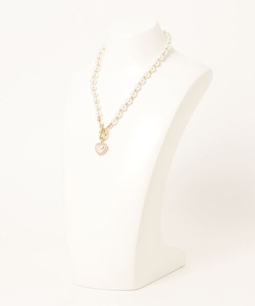 Fun & Daily（ファンアンドデイリー）の「F&D : パールハートショートネックレス（ネックレス・レディース・ゴールド・FREE）」の4枚目の写真