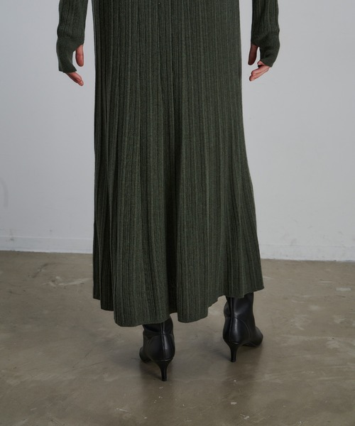 CEL ANSWER（シーイーエルアンサー）の「フレアロングニットワンピース（ワンピース・レディース・グリーン/ブラック・FREE）」の10枚目の写真