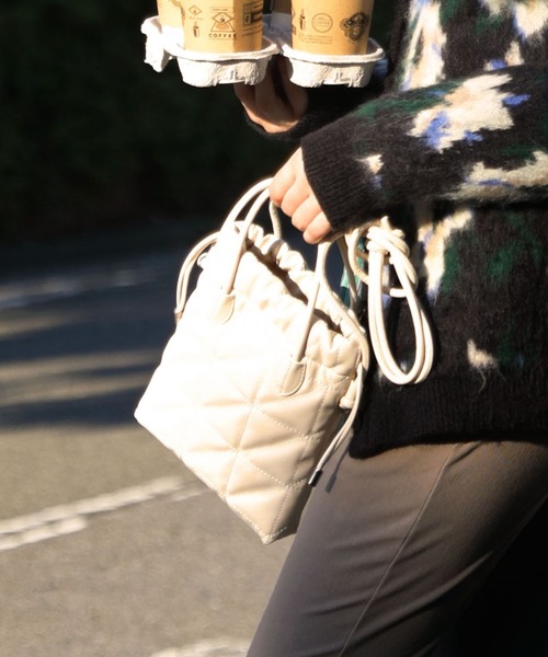 niko and...（ニコアンド）の「オリジナル2WAY巾着ショルダーバッグ（ショルダーバッグ・レディース・その他1/アイボリー/グリーン/ブラック/グレー/チャコール/セージグリーン・0）」の5枚目の写真