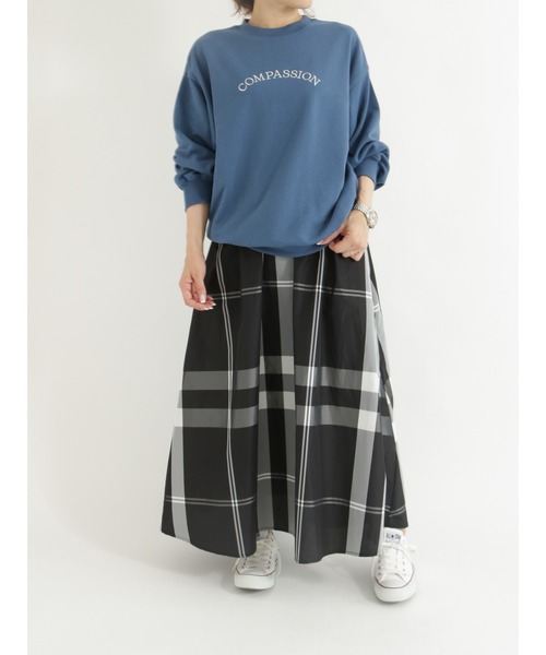 Samansa Mos2 blue(サマンサモスモスブルー)の「ビッグチェックスカート(スカート・レディース・ブラック/ベージュ/ネイビー・フリ-)」の5枚目の写真