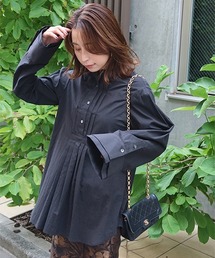 フロントタックデザインブラウス