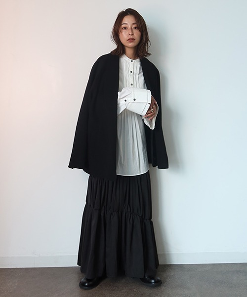 CREDONA（クレドナ）の「フロントタックデザインブラウス（シャツ/ブラウス・レディース・ブラック/オフホワイト・FREE）」の10枚目の写真