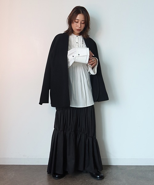 CREDONA（クレドナ）の「フロントタックデザインブラウス（シャツ/ブラウス・レディース・ブラック/オフホワイト・FREE）」の11枚目の写真