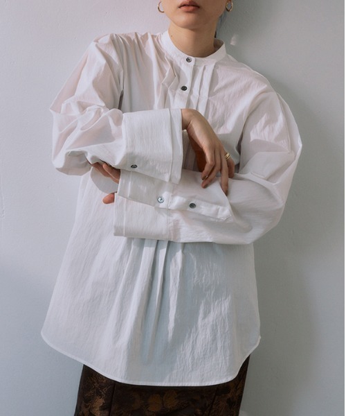 CREDONA（クレドナ）の「フロントタックデザインブラウス（シャツ/ブラウス・レディース・ブラック/オフホワイト・FREE）」の4枚目の写真