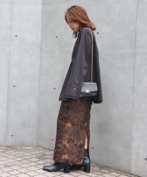 CREDONA（クレドナ）の「フロントタックデザインブラウス（シャツ/ブラウス・レディース・ブラック/オフホワイト・FREE）」の22枚目の写真