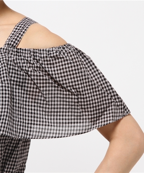 WEGO(ウィゴー)の「WEGO/フリルオフショルブラウス(シャツ/ブラウス・レディース・ホワイト/ブラック系その他/ブルー系その他/レッド系その他・FREE)」の10枚目の写真