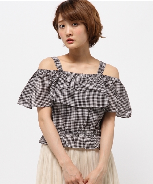 WEGO(ウィゴー)の「WEGO/フリルオフショルブラウス(シャツ/ブラウス・レディース・ホワイト/ブラック系その他/ブルー系その他/レッド系その他・FREE)」の14枚目の写真