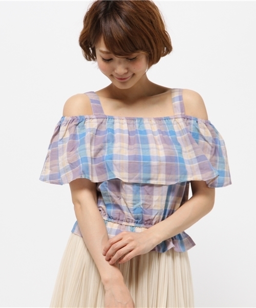 WEGO(ウィゴー)の「WEGO/フリルオフショルブラウス(シャツ/ブラウス・レディース・ホワイト/ブラック系その他/ブルー系その他/レッド系その他・FREE)」の8枚目の写真