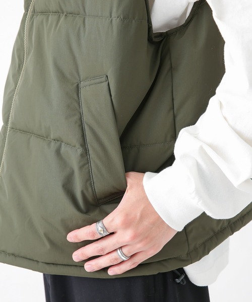 URBAN RESEARCH Sonny Label（アーバンリサーチサニーレーベル）の「『撥水』CORDURA中綿ベスト（ダウンベスト・メンズ・ブラック/カーキ・MEDIUM/LARGE）」の4枚目の写真