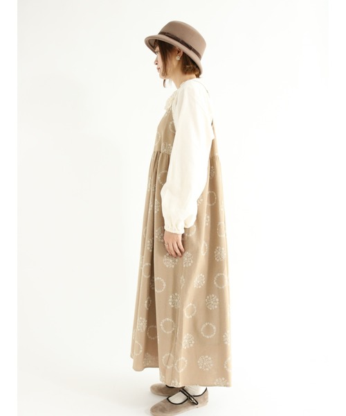 Samansa Mos2（サマンサ モスモス）の「フロッキー花柄プリントキャミワンピース（ワンピース・レディース・ブルー/ブラック/ベージュ・ﾌﾘ-）」の5枚目の写真