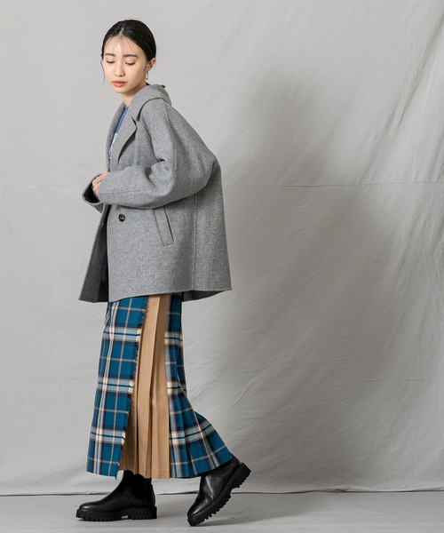 Gready Brilliant（グレディブリリアン）の「１００ｓＷクロスＰコート（ピーコート・レディース・トップグレー/アイボリー・38）」の20枚目の写真