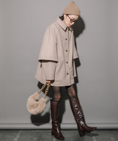 miniyu（ミニュウ）の「カットメルトン ポンチョ風シャツコート（その他アウター・レディース・ライトベージュ/グレー系その他/ブラック/ベージュ・MEDIUM）」の3枚目の写真