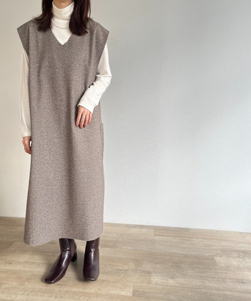 ISOOK（アイスー）の「【ZOZO限定】V neck wool jumper skirt / Vネックウールジャンパースカート（ジャンパースカート・レディース・ブラウン/グレー・FREE）」の14枚目の写真