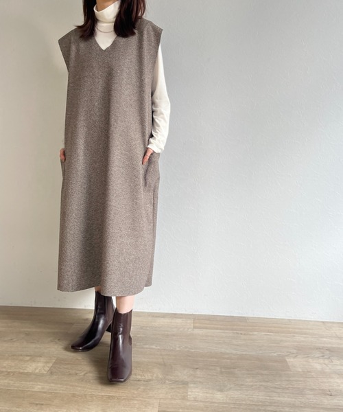 ISOOK（アイスー）の「【ZOZO限定】V neck wool jumper skirt / Vネックウールジャンパースカート（ジャンパースカート・レディース・ブラウン/グレー・FREE）」の19枚目の写真
