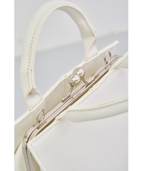 AZUL by moussy（アズールバイマウジー）の「METAL FRAME BAG Ⅱ/メタルフレームバッグⅡ（ハンドバッグ・レディース・ブラック/グリーン系その他/アイボリー/ライトグリーン・FREE）」の8枚目の写真