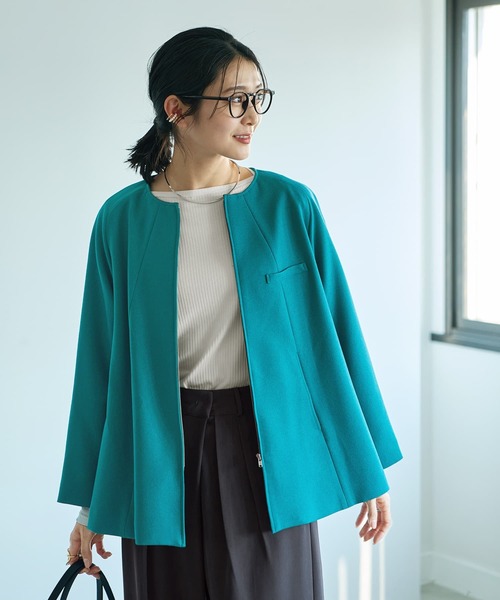 STYLE DELI(スタイルデリ)の「【Made in JAPAN】Aラインノーカラージップ ジャケット(ノーカラージャケット・レディース・グリーン/ネイビー/グレイッシュベージュ・FREE)」の1枚目の写真