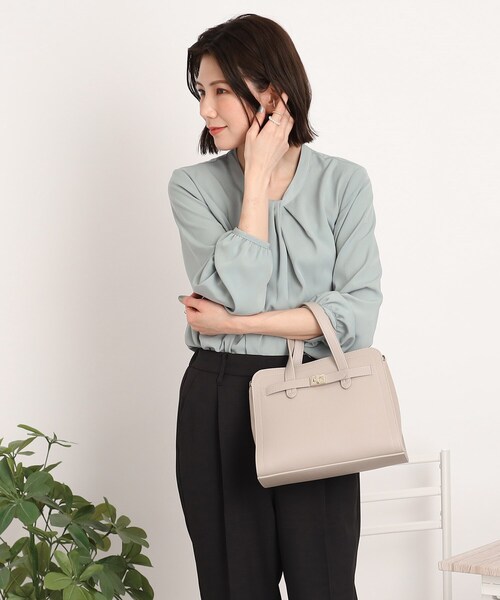 SHOO・LA・RUE（シューラルー）の「◆金具ベルトトート（トートバッグ・レディース・グレー/ブルー/ブラック・00）」の15枚目の写真