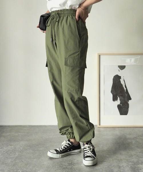 Riberry(リベリー)の「カーゴジョガーパンツ(カーゴパンツ・レディース・ブラック/オフホワイト/カーキ・MEDIUM)」の10枚目の写真