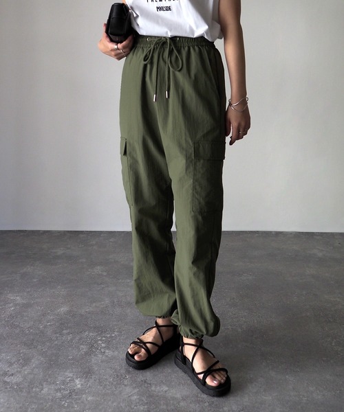 Riberry(リベリー)の「カーゴジョガーパンツ(カーゴパンツ・レディース・ブラック/オフホワイト/カーキ・MEDIUM)」の22枚目の写真