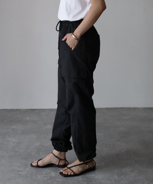 Riberry(リベリー)の「カーゴジョガーパンツ(カーゴパンツ・レディース・ブラック/オフホワイト/カーキ・MEDIUM)」の19枚目の写真