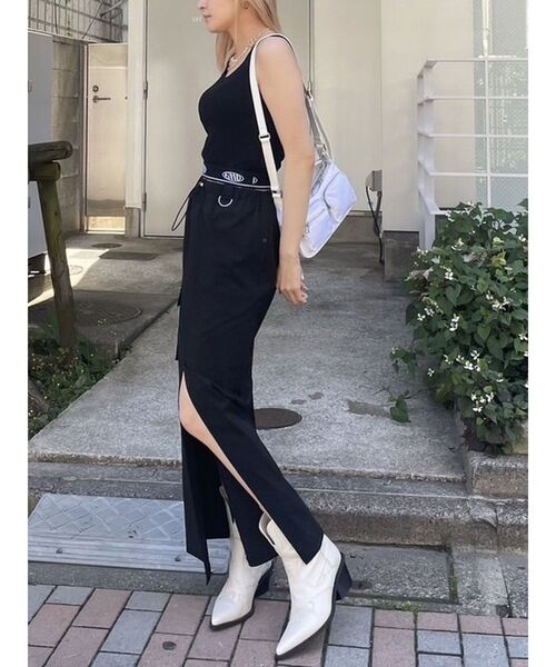 EMODA(エモダ)の「カーゴマキシスカート(スカート・レディース・ブラック/ブルー/アイボリー・FREE)」の5枚目の写真