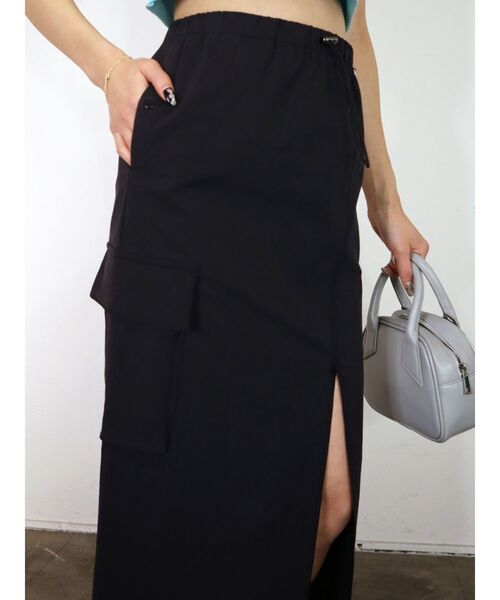 EMODA(エモダ)の「カーゴマキシスカート(スカート・レディース・ブラック/ブルー/アイボリー・FREE)」の14枚目の写真