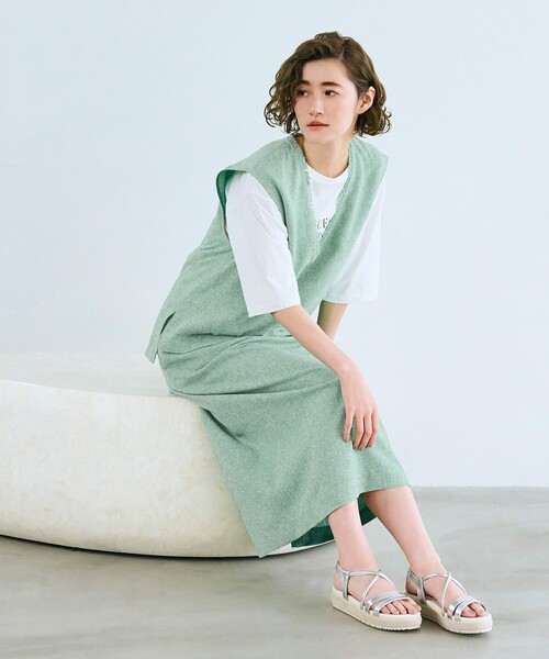 grove（グローブ）の「◆【クッション性◎！】人間工学ふわフィットサンダル（サンダル・レディース・シルバー/アイボリー/ブラック/ダークブラウン/ベージュ系8/ライトグリーン系・35/25/45）」の16枚目の写真