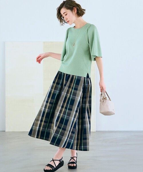 grove（グローブ）の「◆【クッション性◎！】人間工学ふわフィットサンダル（サンダル・レディース・シルバー/アイボリー/ブラック/ダークブラウン/ベージュ系8/ライトグリーン系・35/25/45）」の18枚目の写真