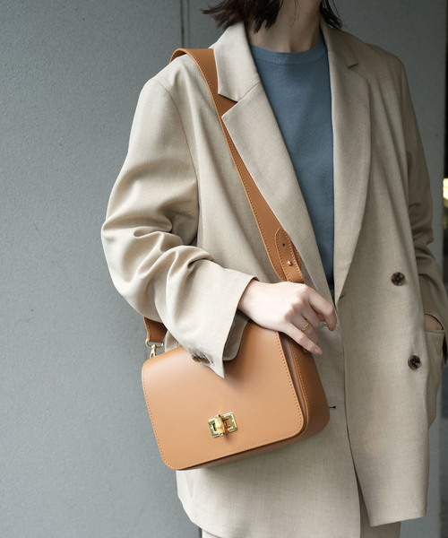 SLOBE IENA(スローブイエナ)の「【MARCO BIANCHINI 】バンブーモチーフショルダーバッグ(ショルダーバッグ・レディース・ブラック/キャメル・FREE)」の14枚目の写真