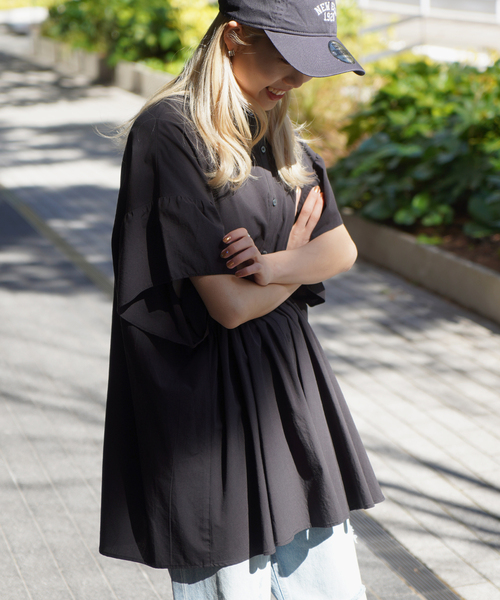 JOINT WORKS（ジョイントワークス）の「【COMMRE/コムル】裾フリル シャーリングブラウス（シャツ/ブラウス・レディース・ホワイト/ブラック・FREE）」の22枚目の写真