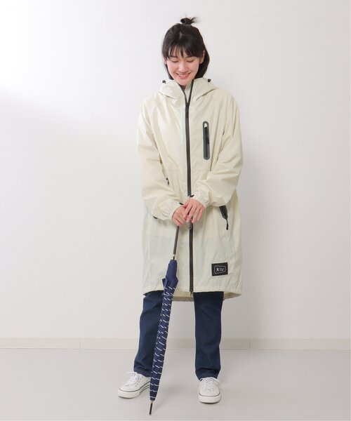 LBC（エルビーシー）の「【撥水】KiU RAIN ZIP UP レインジップアップ（レインコート/ポンチョ・レディース・ダークグリーン/ブラック/ホワイト/ベージュ/ピンク・FREE）」の11枚目の写真