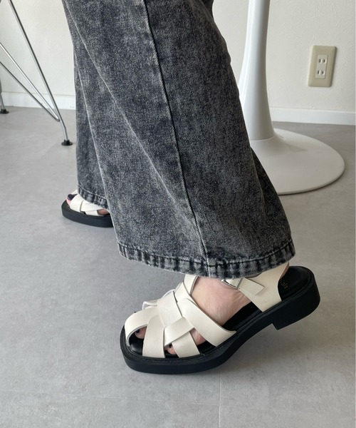 y/m by misato（イムバイミサト）の「グルカサンダル（サンダル・レディース・ブラック/ホワイト・MEDIUM/SMALL/LARGE）」の20枚目の写真