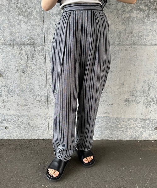 select MOCA by son（セレクトモカバイソン）の「ストライプセンタータックパンツ（スラックス・レディース・グレー/ブラック/ブラウン・FREE）」の9枚目の写真
