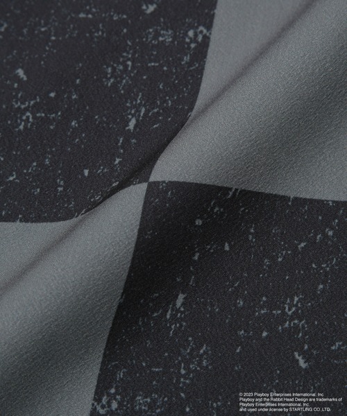 PLAYBOY(プレイボーイ)の「LB.03/「PLAYBOY別注」チェッカーフラッグオープンカラーシャツ(シャツ/ブラウス・メンズ・ホワイト/チャコール・S/M/L)」の6枚目の写真