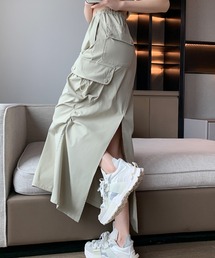 バックスリットカーゴロングスカート