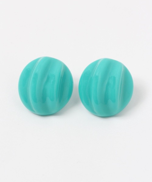 FOREVER 21（フォーエバー トゥエンティーワン）の「オーバルモチーフピアス（ピアス（両耳用）・レディース・ベージュ/パープル/ピンク/ブルー/グリーン/ホワイト系その他・FREE）」の3枚目の写真