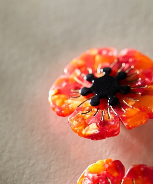 ear PAPILLONNER（イアパピヨネ）の「アセチフラワーイヤリング（イヤリング・レディース・レッド/イエロー・FREE）」の12枚目の写真