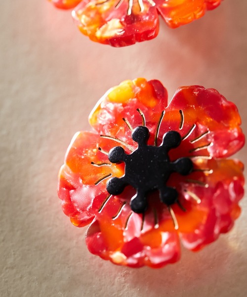 ear PAPILLONNER（イアパピヨネ）の「アセチフラワーイヤリング（イヤリング・レディース・レッド/イエロー・FREE）」の13枚目の写真