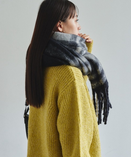 VANNIE U（ヴァニーユー）の「タータンチェックボリュームマフラー（マフラー・レディース・ベージュ/ブラウン/ピンク/ブラック・FREE）」の22枚目の写真