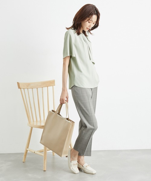 ROPE' PICNIC(ロペピクニック)の「洗濯機OK/サラサラボウタイ風ブラウス(シャツ/ブラウス・レディース・オフホワイト/ラベンダー/サックスブルー/ライトグリーン・38)」の9枚目の写真