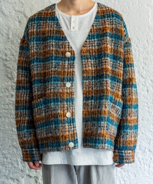 Enharmonic TAVERN(エンハーモニックタヴァーン)の「Mohair cardigan(カーディガン/ボレロ・メンズ・パープル/ブルー・44/46/48)」の4枚目の写真