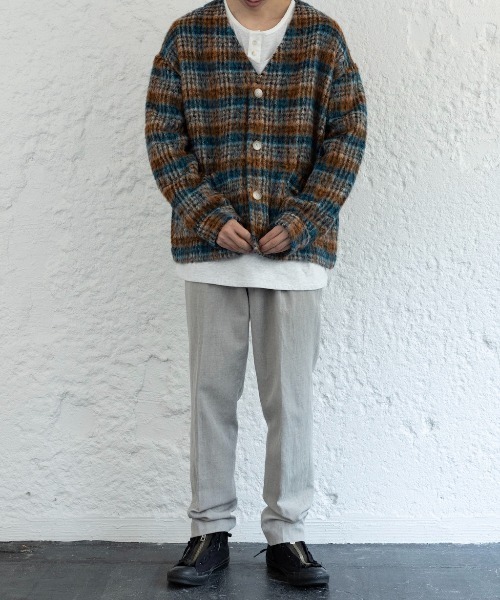Enharmonic TAVERN(エンハーモニックタヴァーン)の「Mohair cardigan(カーディガン/ボレロ・メンズ・パープル/ブルー・44/46/48)」の6枚目の写真